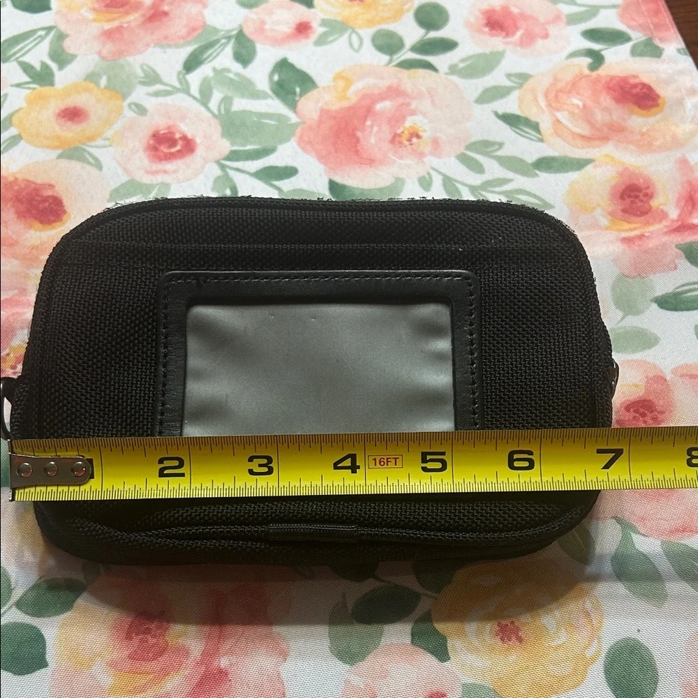 Tumi Zipper Black Travel Pouch